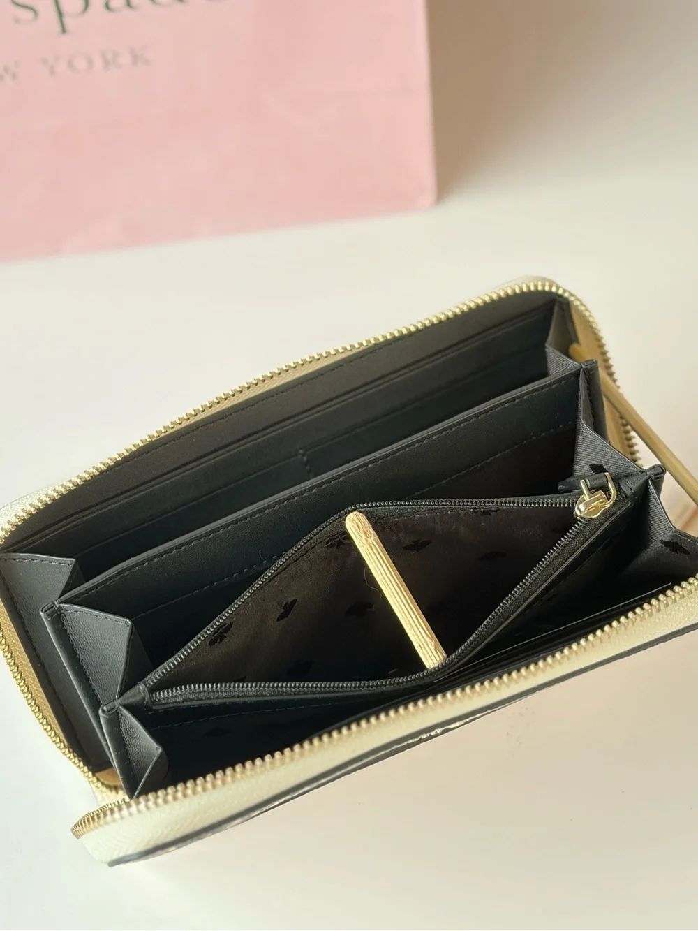 kate spade Leila Leather Continental Wallet with Snake-Print